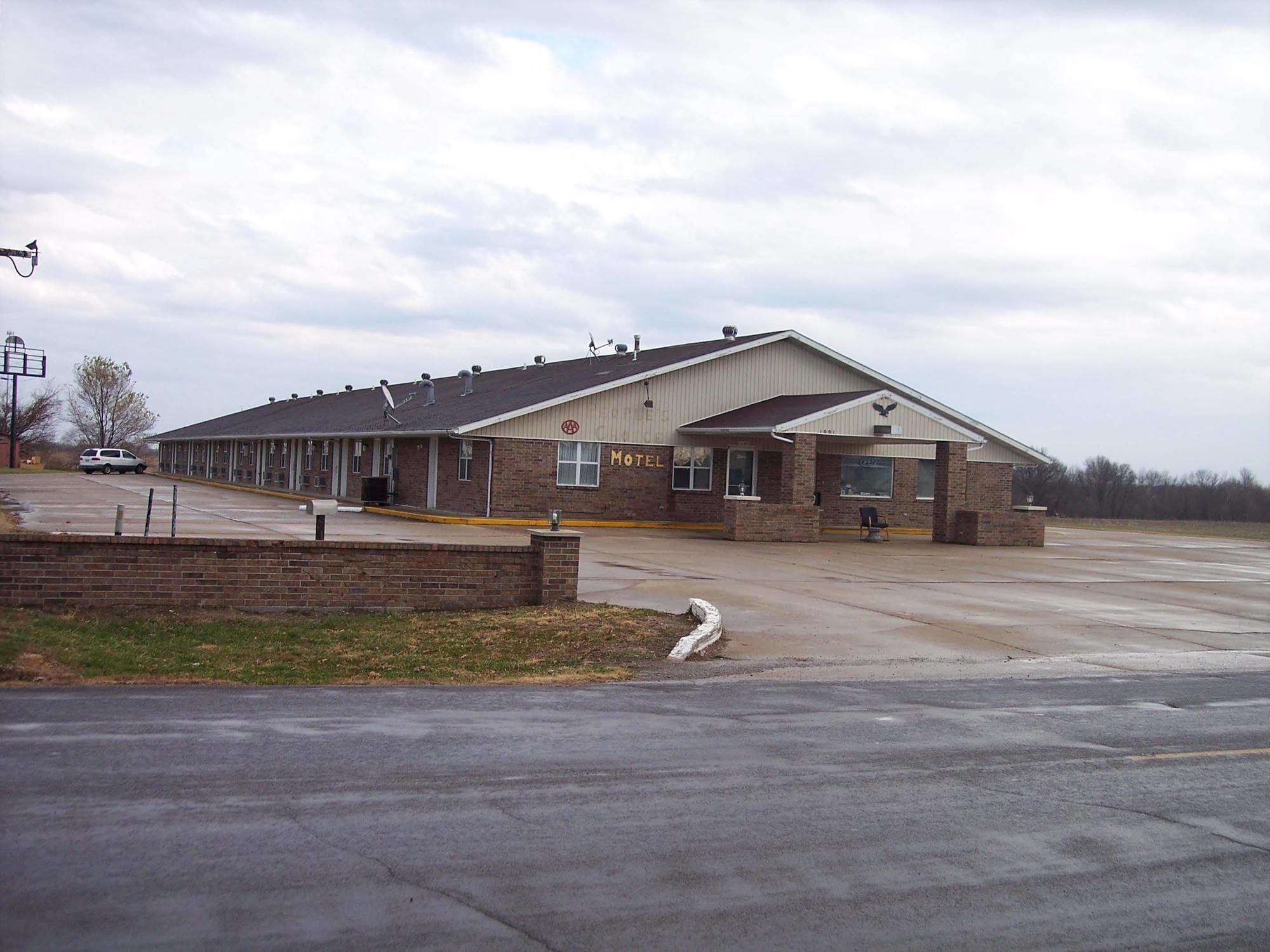Night Inn Sweet Springs Exterior foto