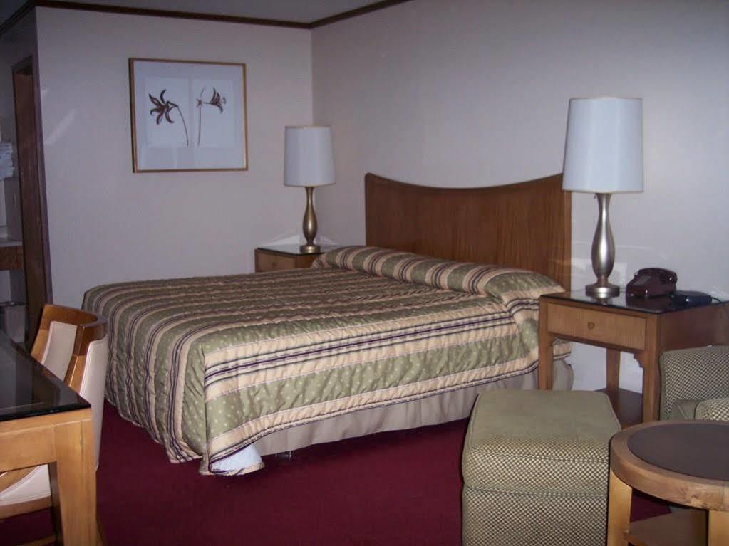 Night Inn Sweet Springs Exterior foto